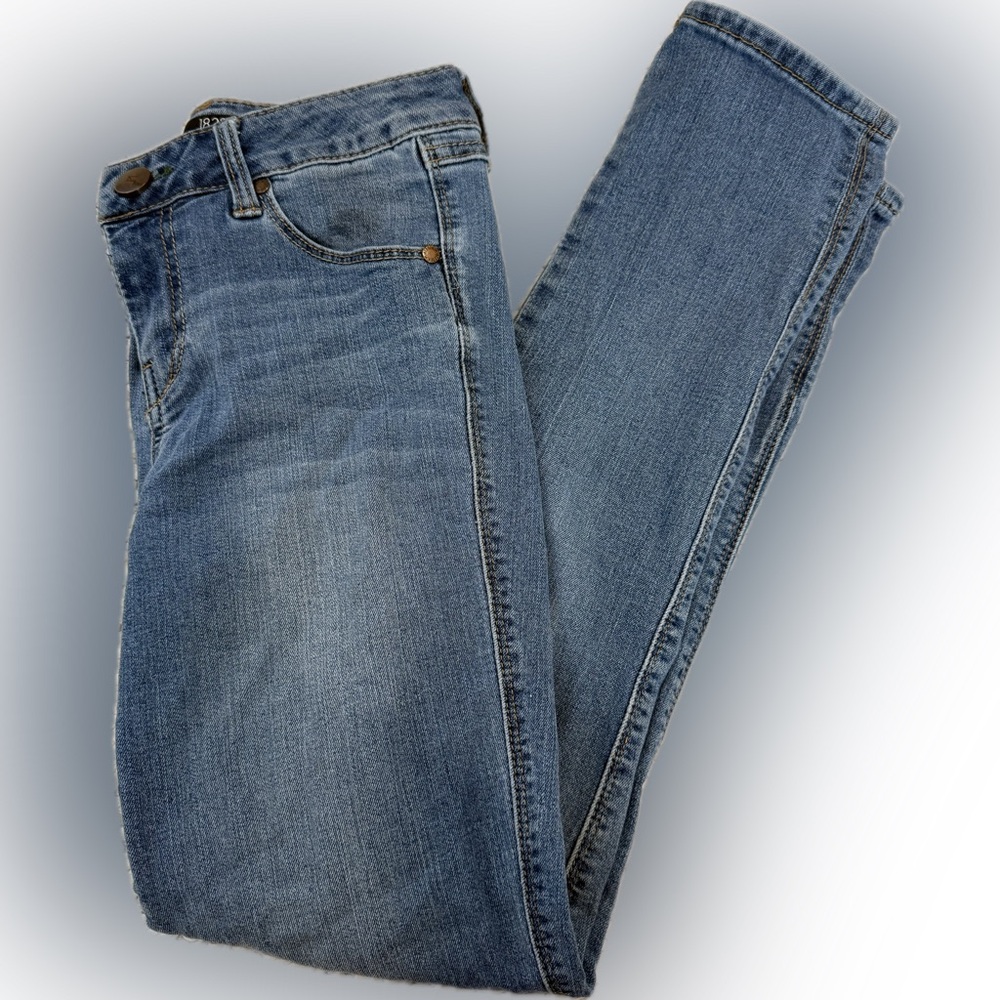 1822 Denim Women's High Rise Jeans in Blue